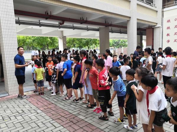 安全乘車 珍愛生命 翠景東方小學校車乘坐安全培訓